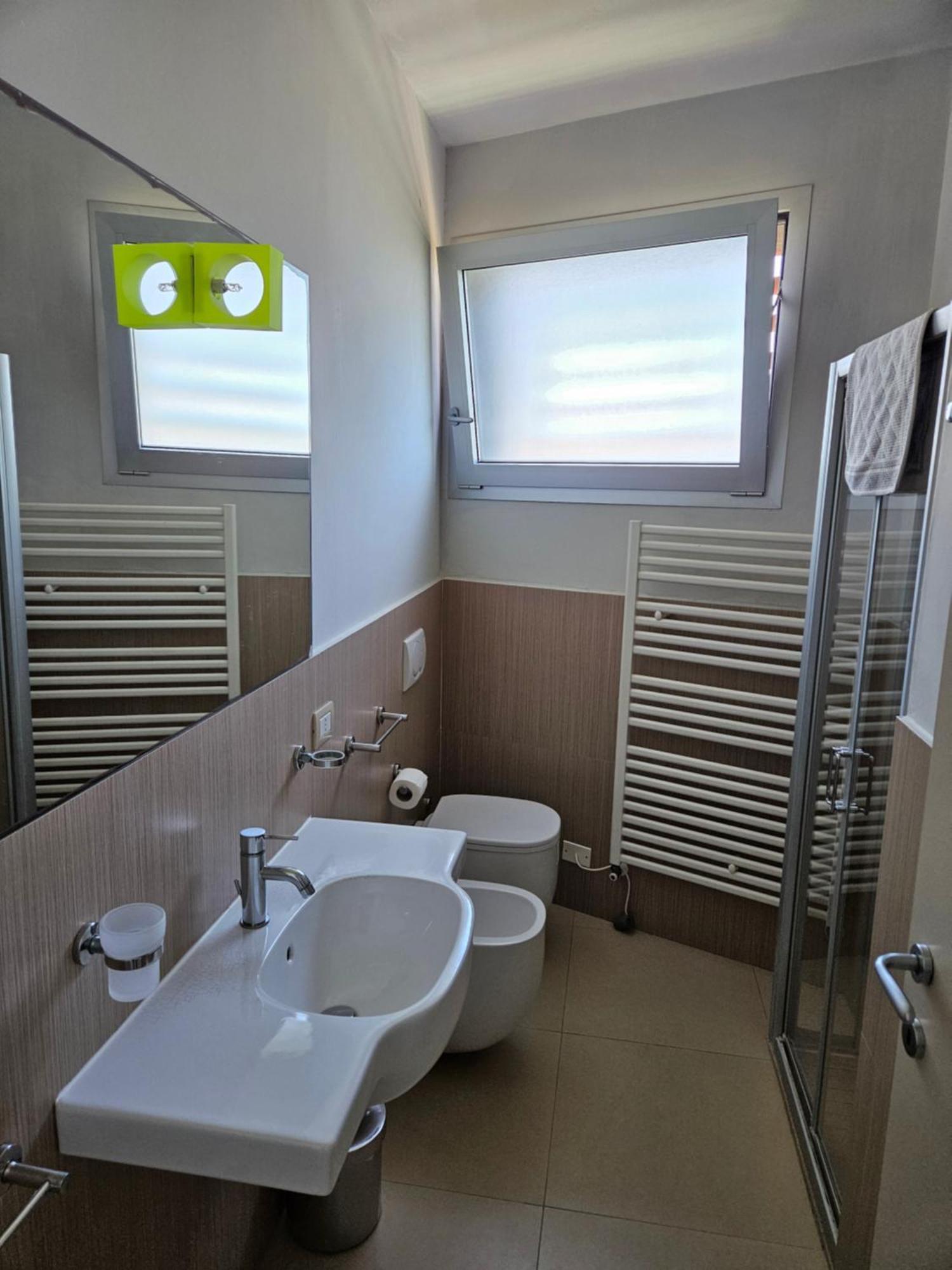 Residence Delfina Римини Экстерьер фото