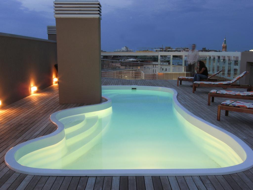 Residence Delfina Римини Экстерьер фото